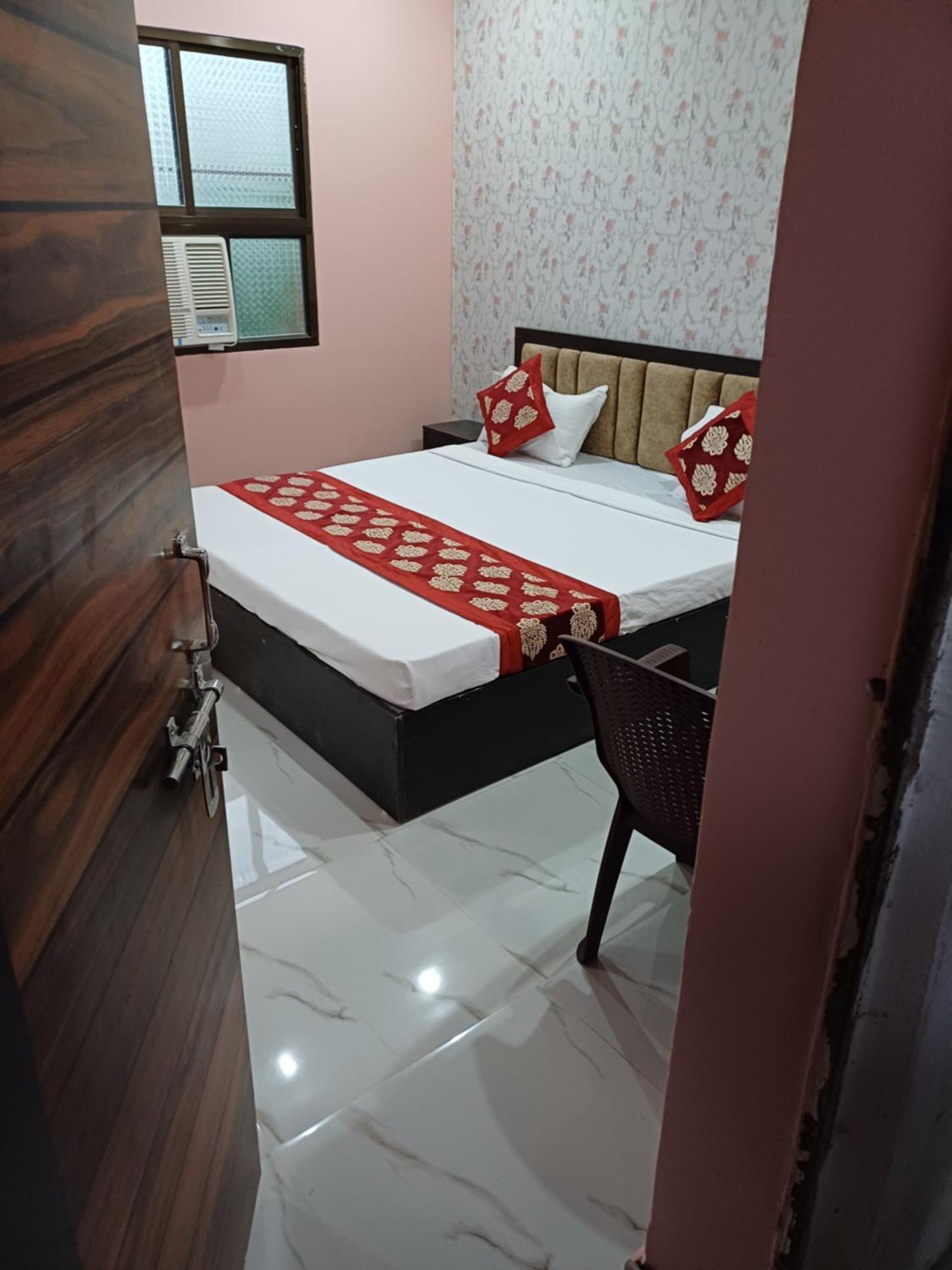 Baba Paying Guest House Varanasi Exterior foto