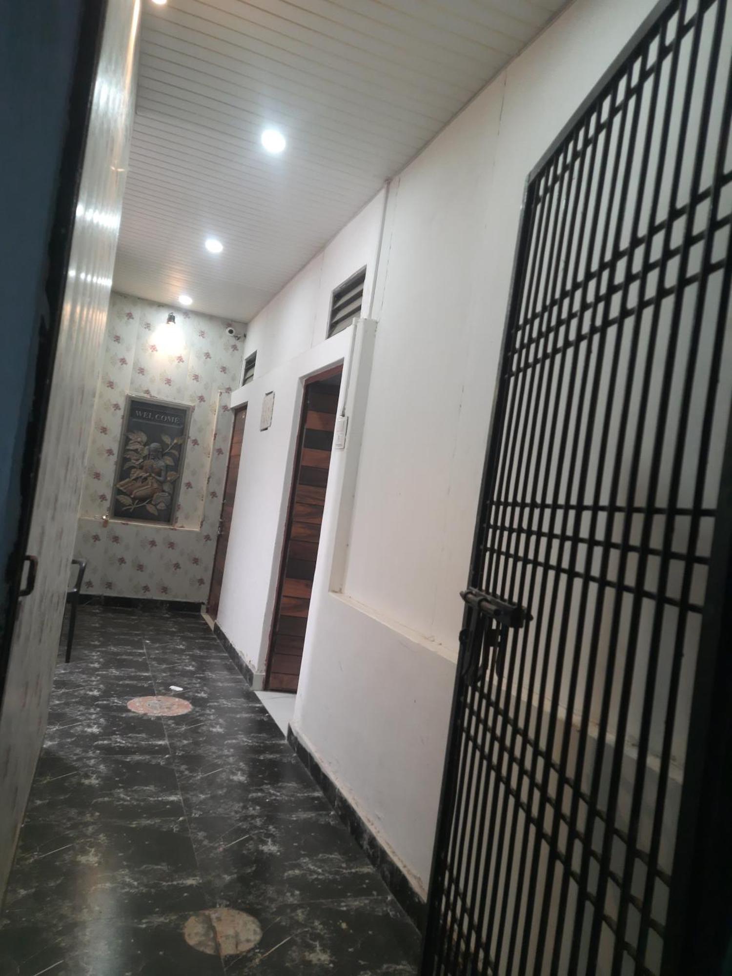 Baba Paying Guest House Varanasi Exterior foto